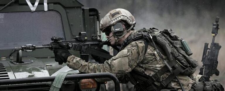 Niezwykłe historie: fascynujące książki o siłach specjalnych, które musisz przeczytać