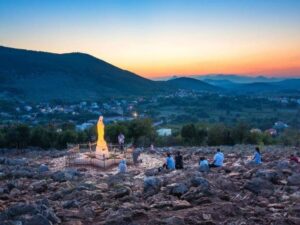 Odkryj tajemnice Medjugorie: Niezwykła książka, która zmieni Twoje spojrzenie na duchowość