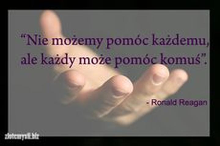 Moc słów: Inspirujące cytaty o niesieniu pomocy innym