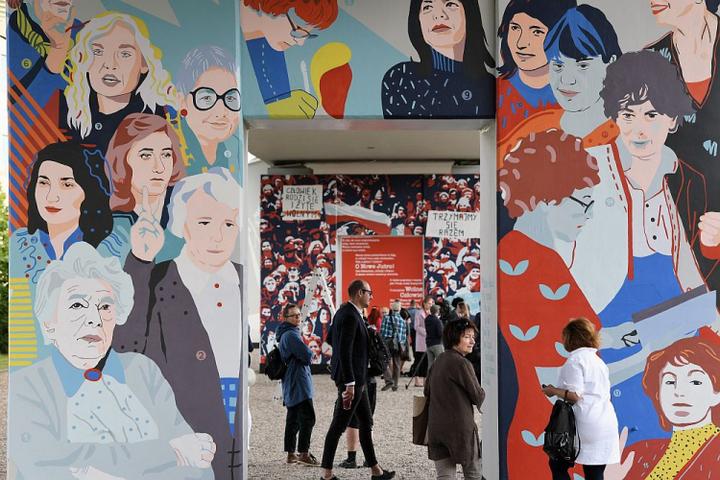 Inspirujące słowa: piękne cytaty o polskich kobietach, które zachwycają