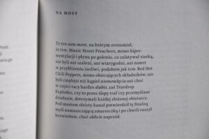 Inspirujące wiersze po angielsku dla gimnazjum – odkryj poezję w prosty sposób