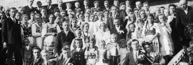 Odkrywając historię rodziny Ulmów: książki, które warto przeczytać