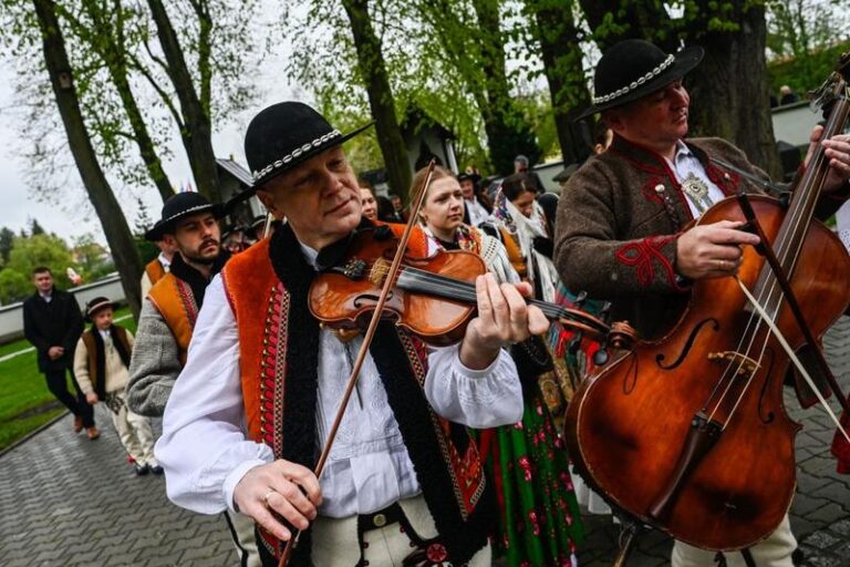 Wiersze w gwarze góralskiej – piękno tradycji i emocji spisane w słowach