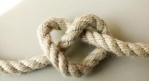 Siła uczuć: najlepsze książki o obsesyjnej miłości, które musisz przeczytać